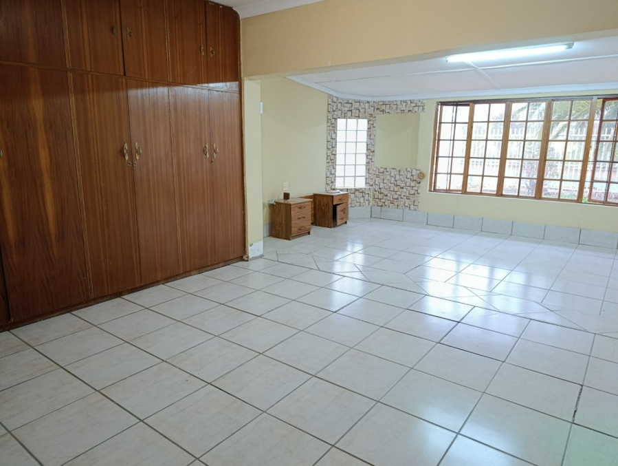 4 Bedroom Property for Sale in Hospitaalpark Free State